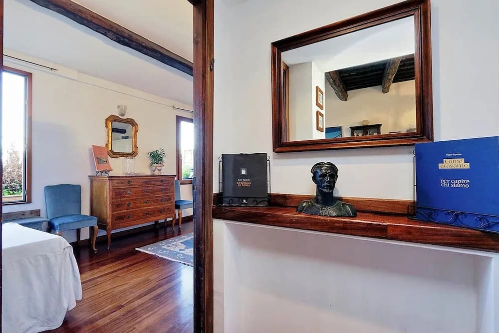 Piazza Mattei Terrace Apartment - photo 5