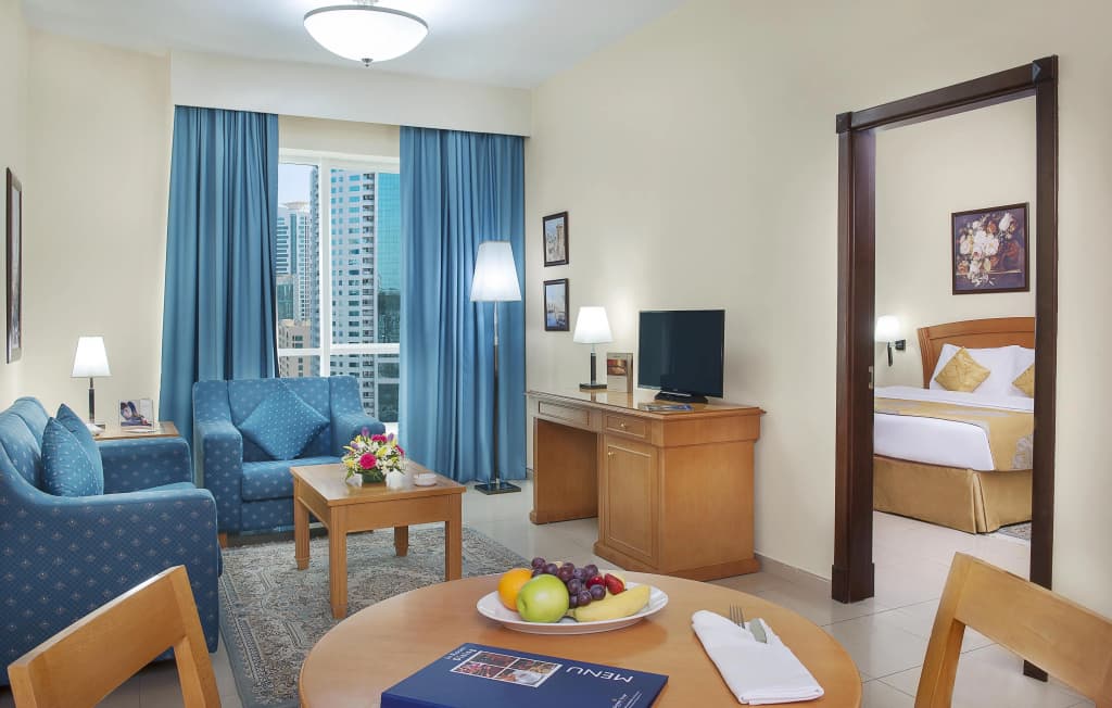 Golden Tulip Sharjah Hotel Apartments - photo 3