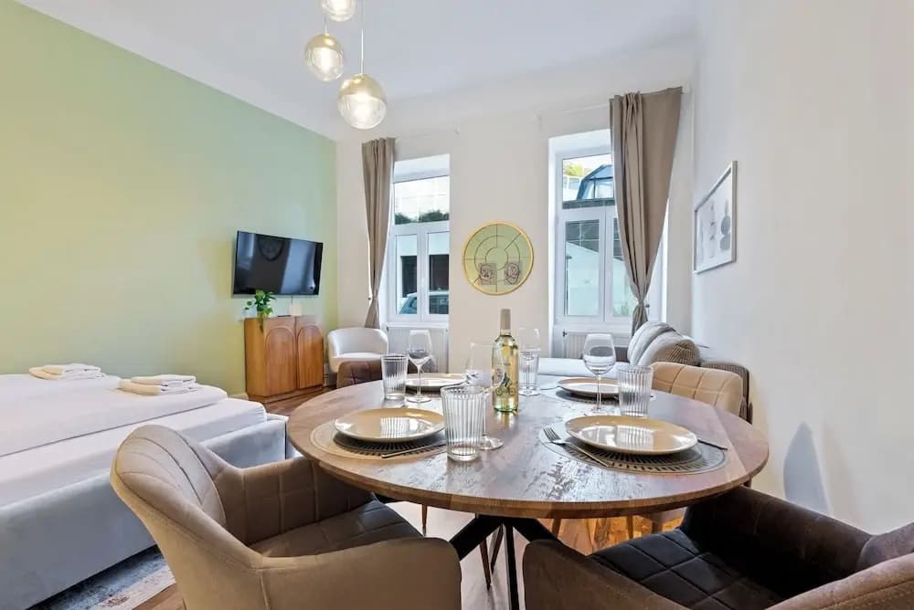 Cozy City Apartments - photo 5