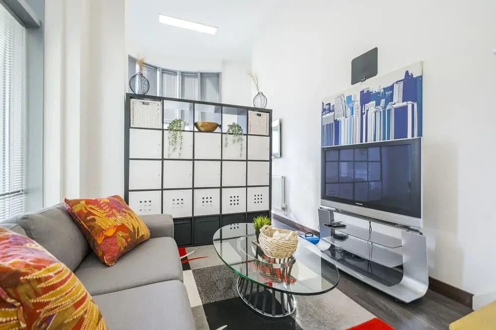 My Serviced Space - Bridges Court Road - photo 5