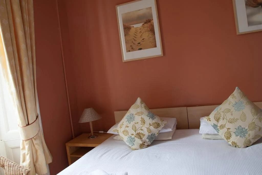 Garfield Guest House - photo 3