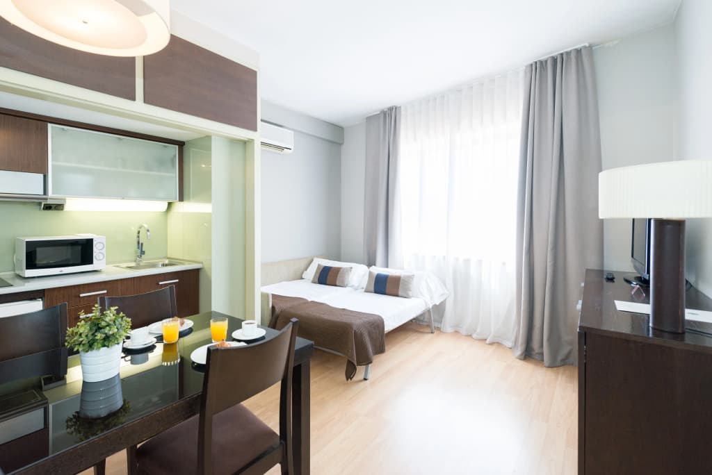 Senator Barcelona Apartments - photo 3