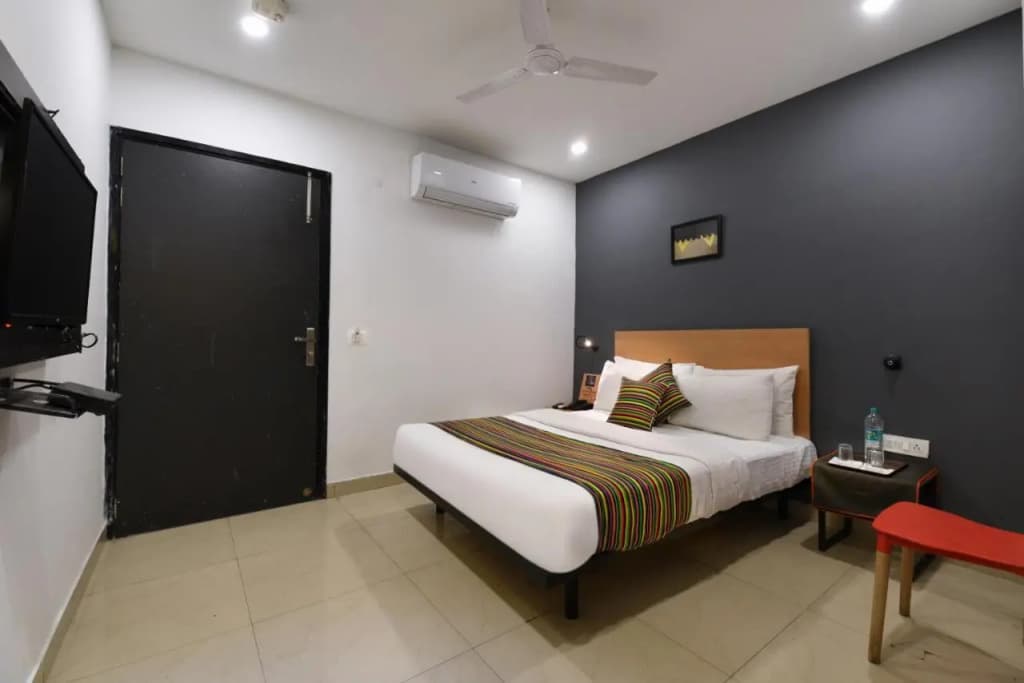 Hotel Orchid Saffron - photo 31