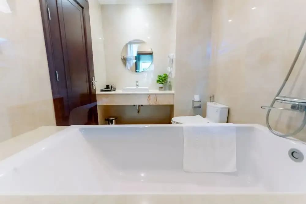 New Ha Long Hotel - photo 9