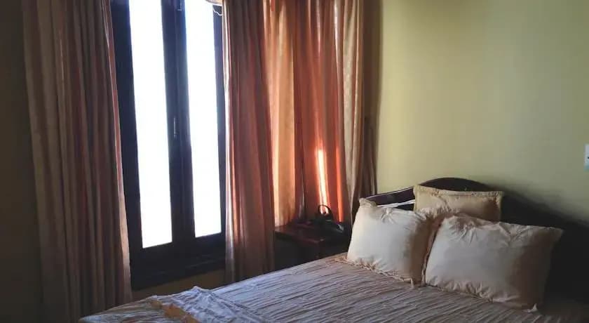 At Three King Hotel - photo 3