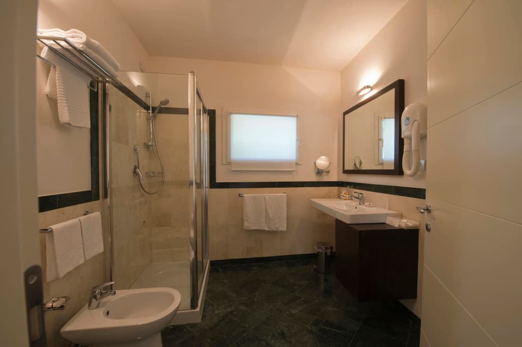 Eden Rock Resort - photo 8