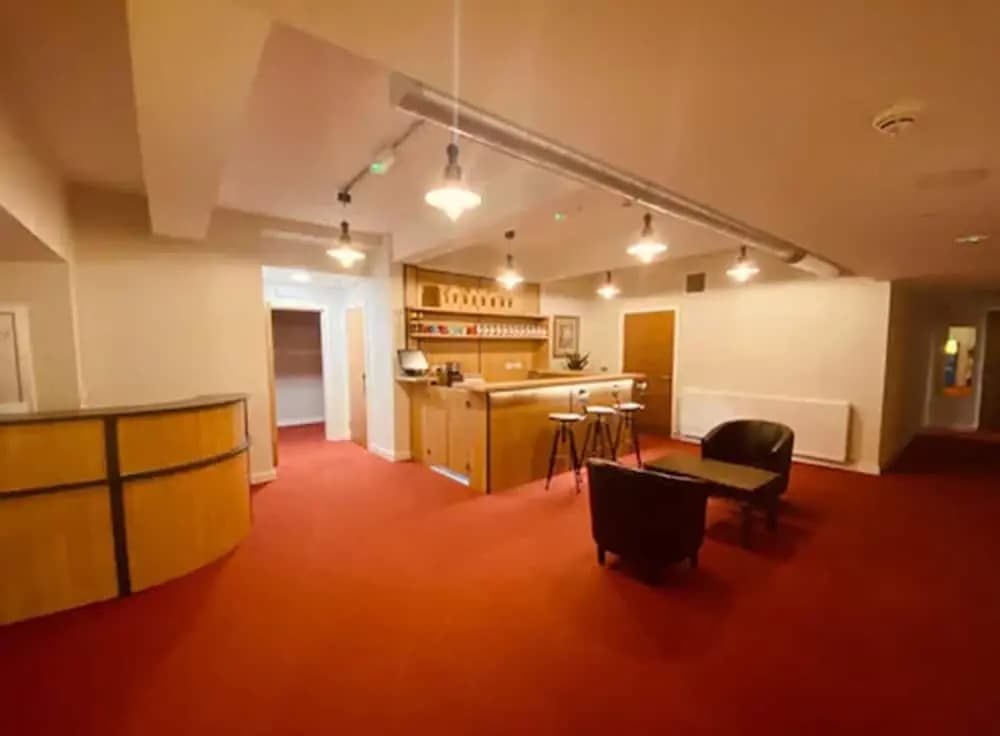 Smith Place Hotel - photo 15