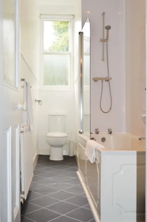 Modern 3 Bedroom Home in Morningside - photo 15