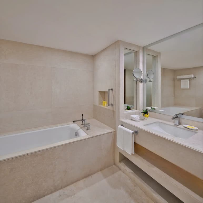 Hyatt Centric Janakpuri New Delhi - photo 9