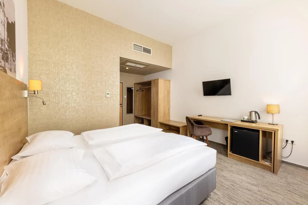 City Hotel Ring - photo 7