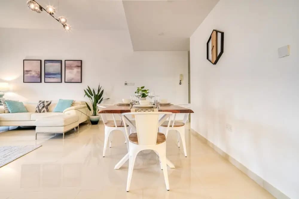 JBR Gem Spacious 1BR Apt With Balcony - photo 9