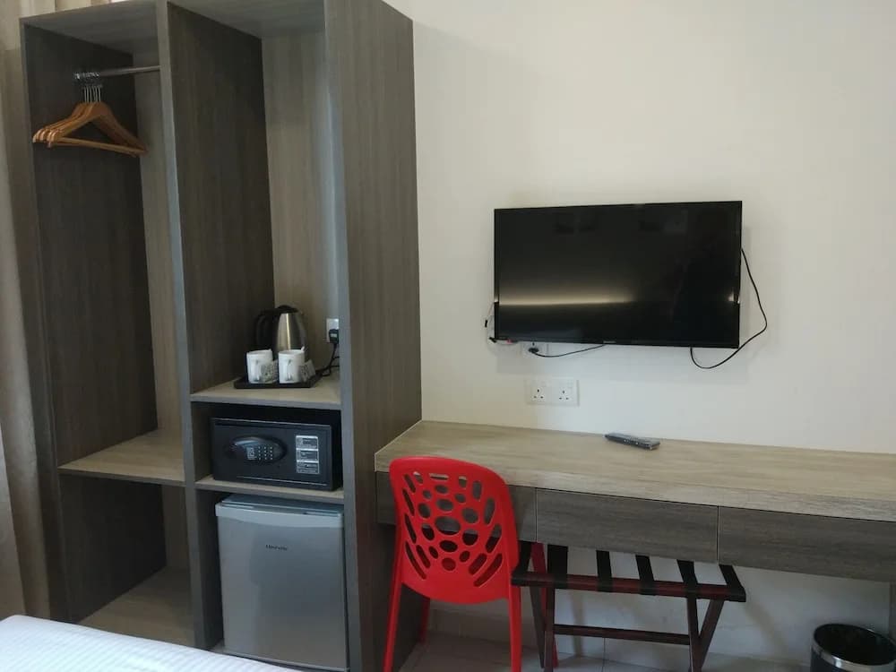 Hotel Alpha - photo 3