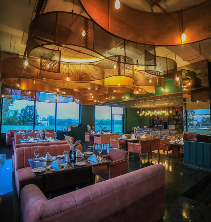 Park Boulevard Hotel - photo 10