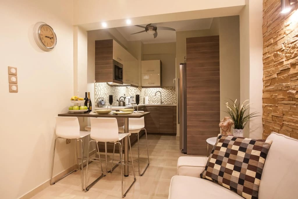 Pretty rooms in Gold and Blue apartment in safe central area - photo 9
