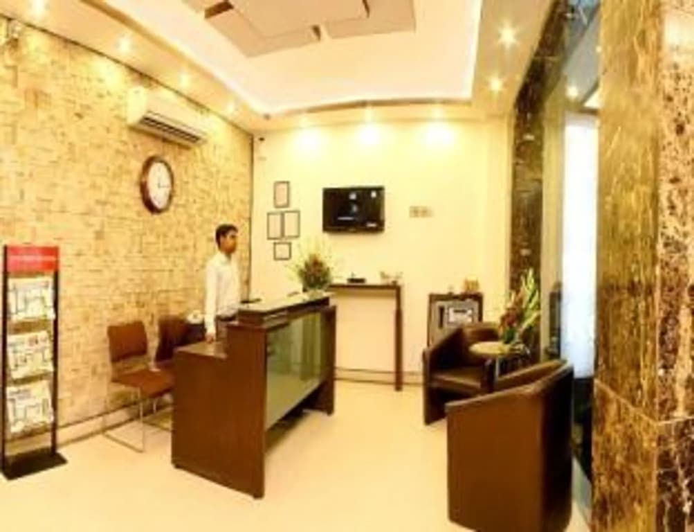Lloyd Residency - photo 2