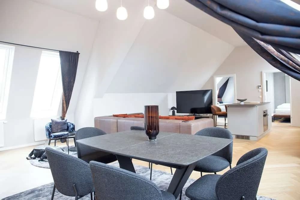 Blackhome Wien - photo 13