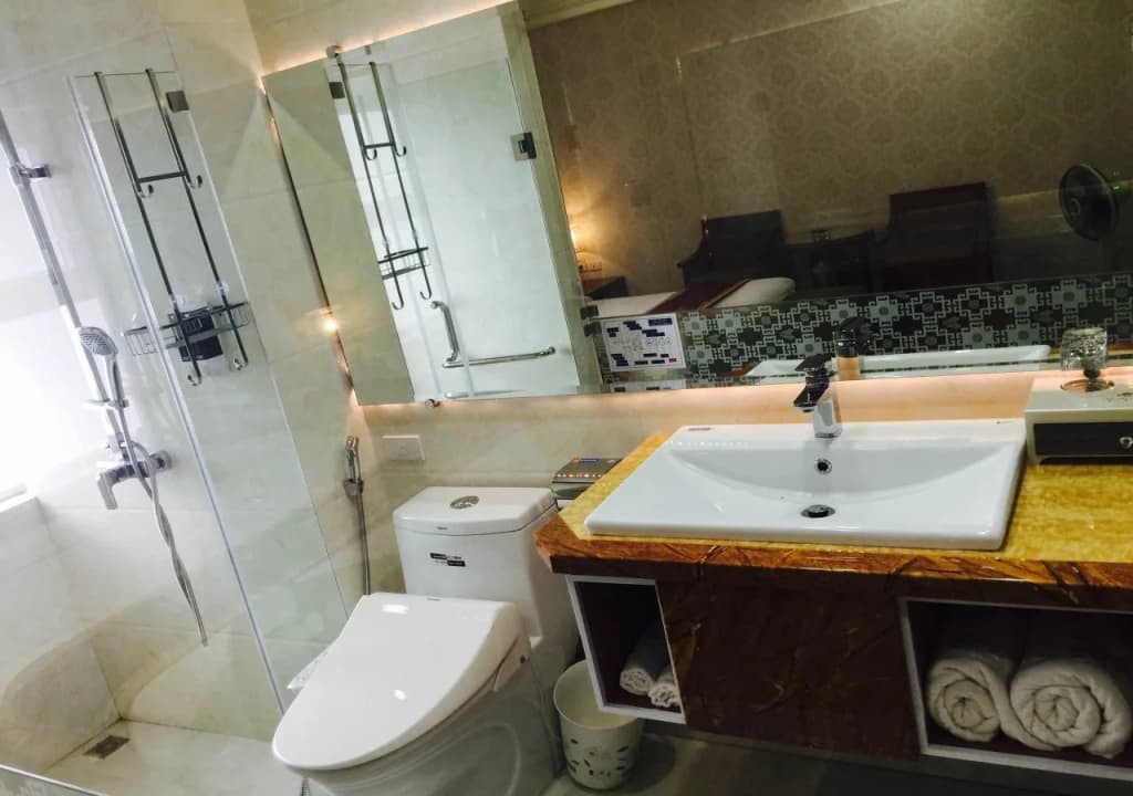 Green Capital Hotel - photo 8