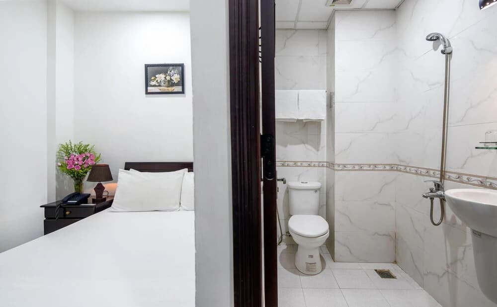 Lotus Rock Hotel - photo 10