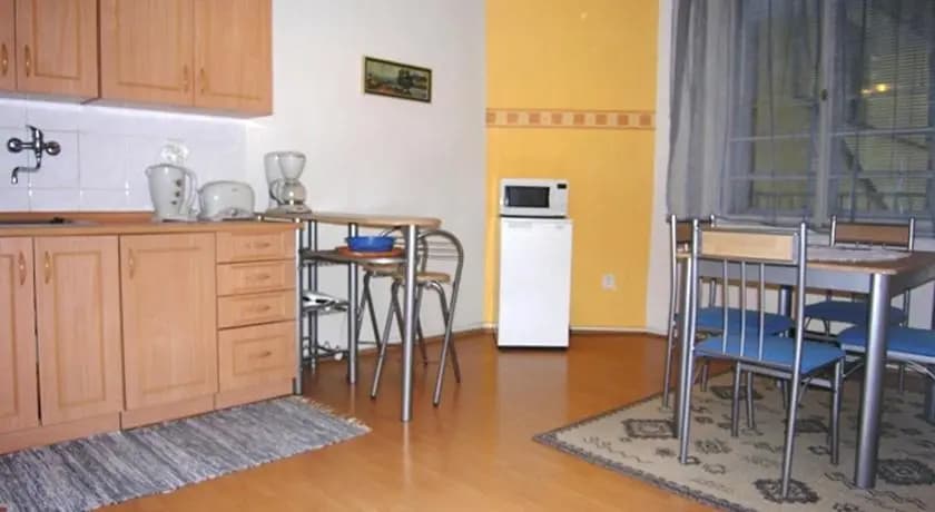 Cozy Apartment Downtown - photo 8