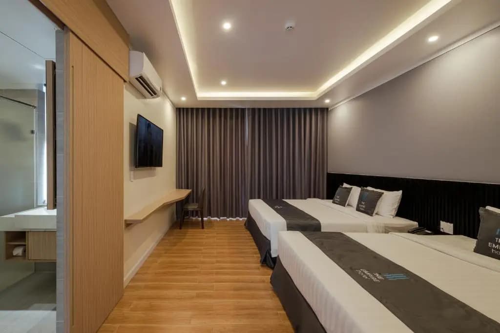 The Empire Hotel - photo 10