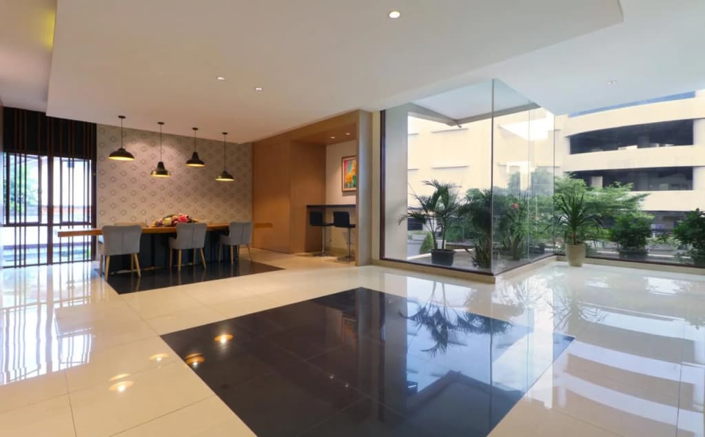 Plaza 54 Residence - photo 12