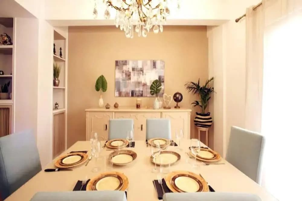 ew Thission Luxury Apartment - photo 17