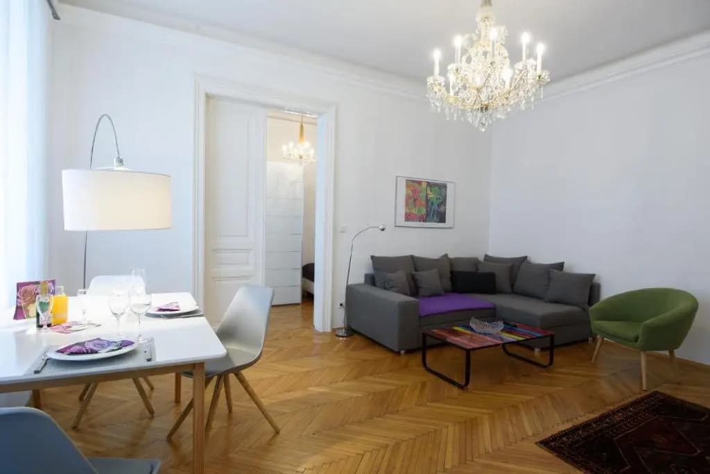 City Apartment - photo 4