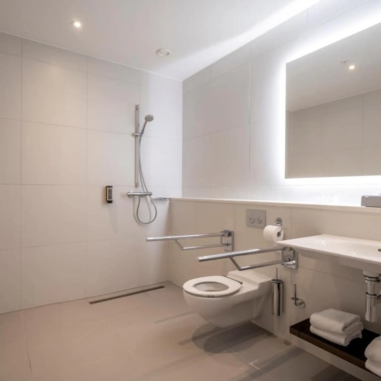 PREMIER SUITES PLUS Amsterdam - photo 26