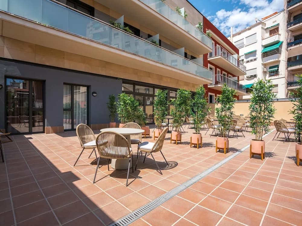 Limehome Barcelona Carrer de Besalú 82 - photo 23