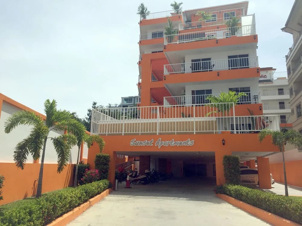 Sunset Apartments - photo 1