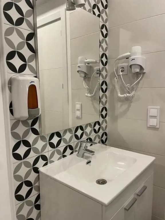 Hostal Arenal Madrid - photo 42