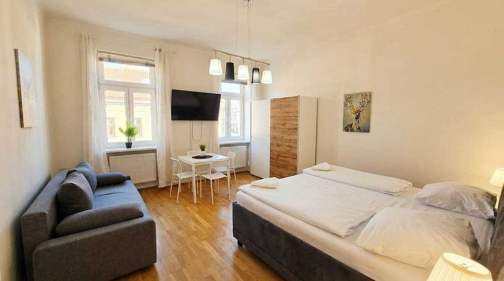 Stylish 1BR Apt near Wiener Stadthalle - photo 7