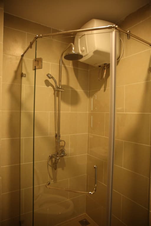 Aloha Hotel - photo 9