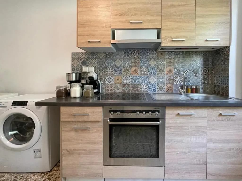 SOHO Vibrant 55sqm apt in Athens - photo 8