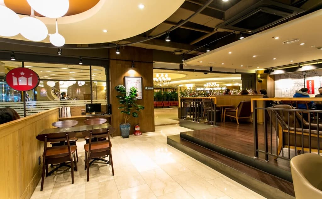 Pacific Hotel - photo 15