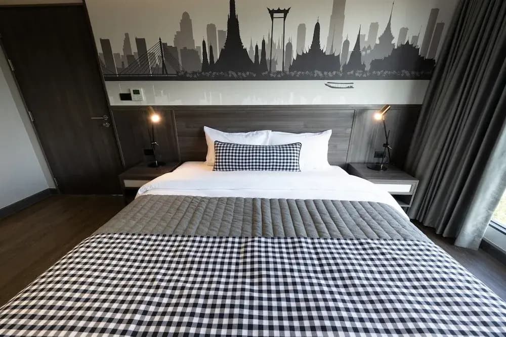 We Hotel Riverfront - photo 19