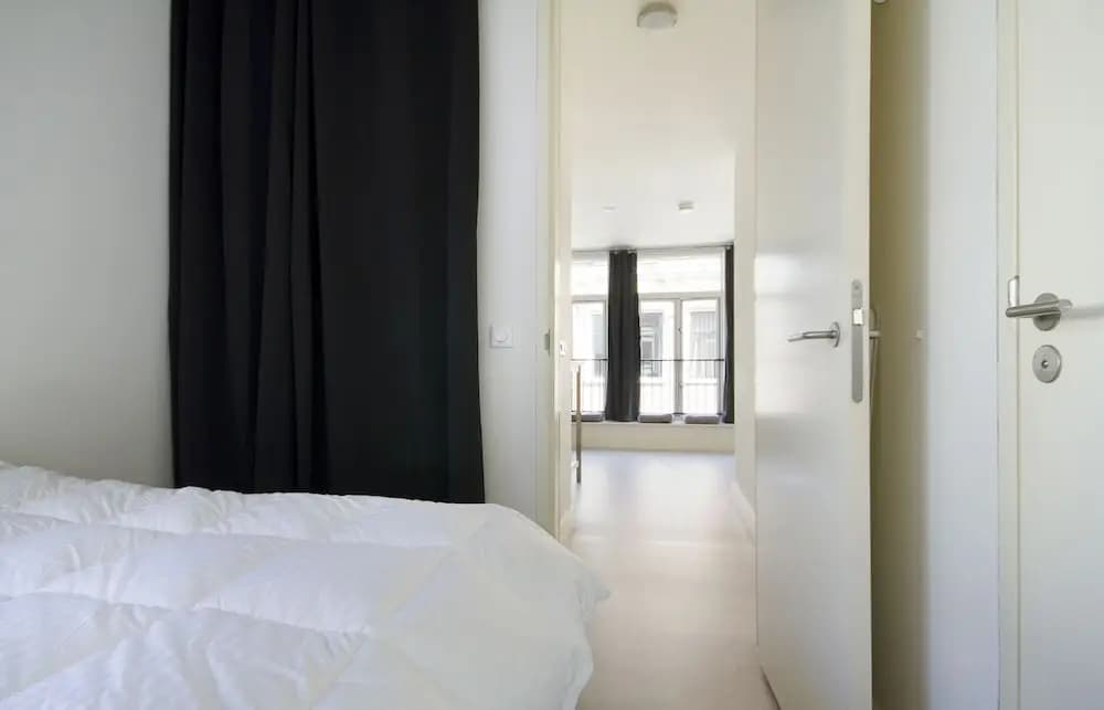 Bright & Great Apartment In Jordaan Area - photo 9