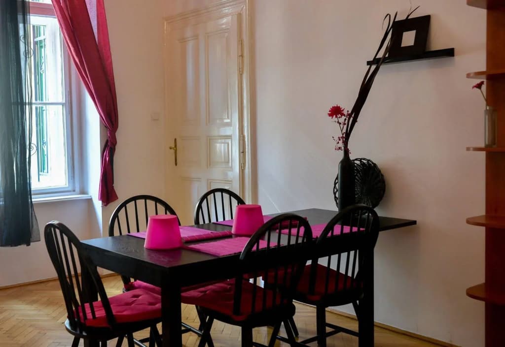 Karma Boutique Apartments - photo 3
