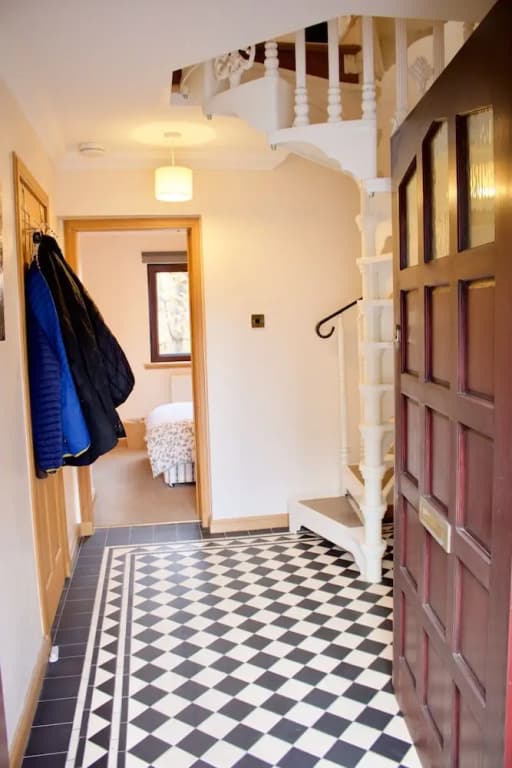 3 Bedroom Mews House - photo 12