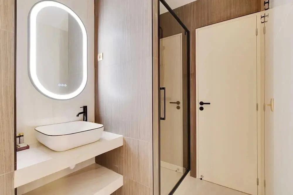 Brand New Home in the Heart of Latin Quarter - photo 6