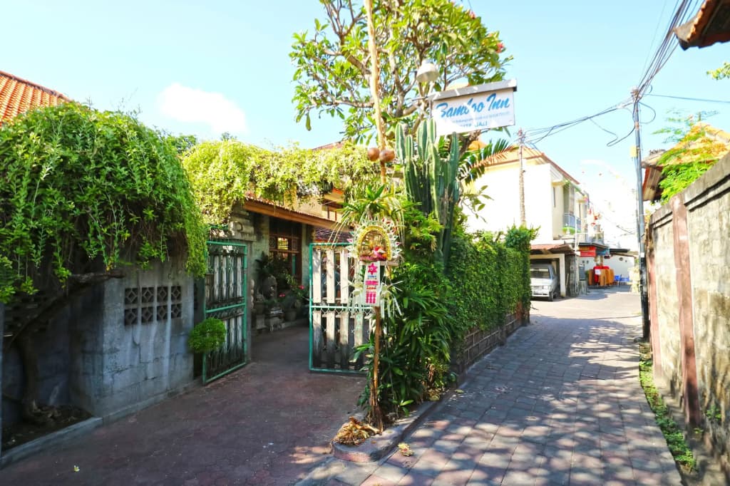 Bamboo Inn Kuta - photo 11