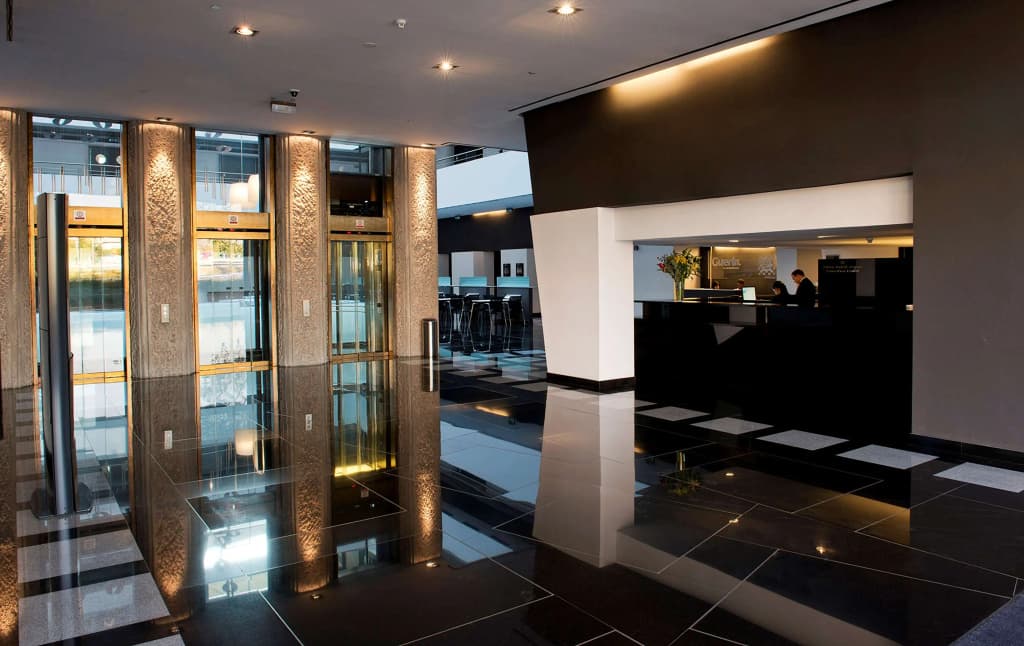 Hilton Madrid Airport - photo 2