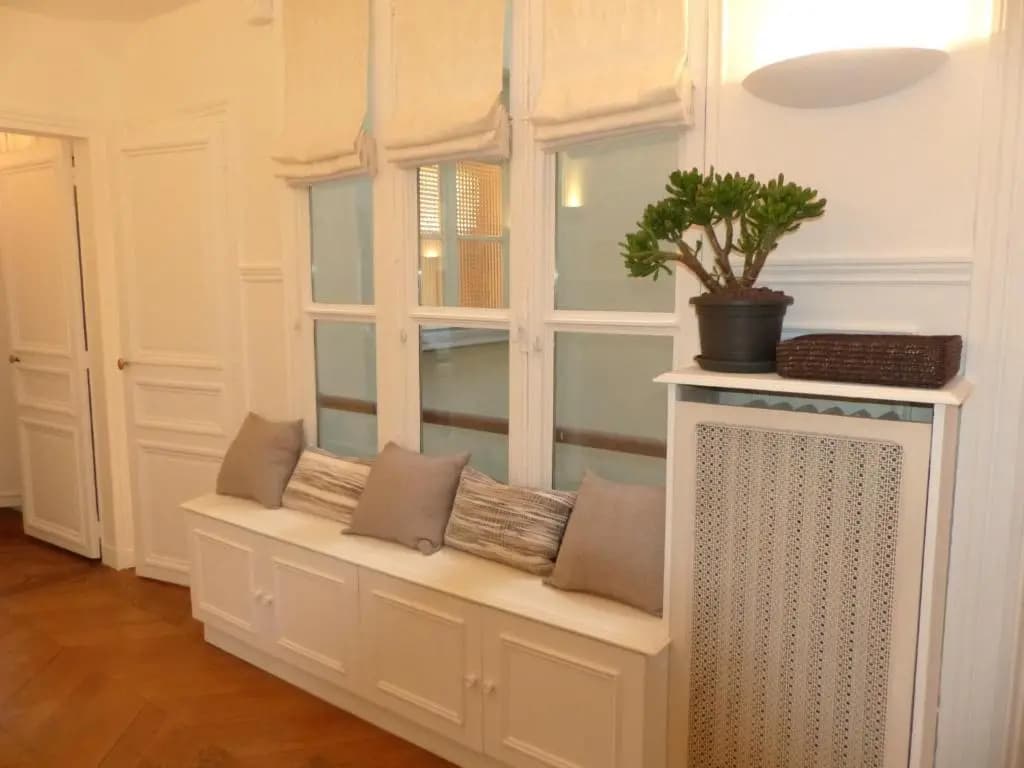 Marvellous Sunbathed 3BR at the heart of Paris - photo 1