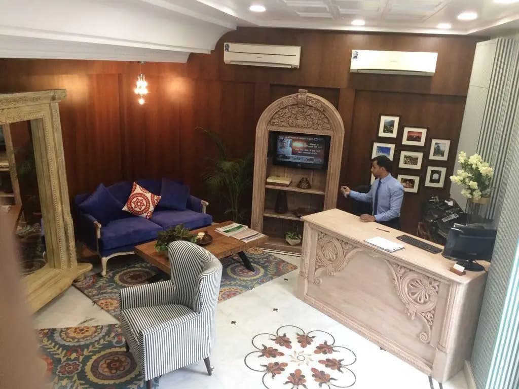 Hotel Jewel Palace - photo 2