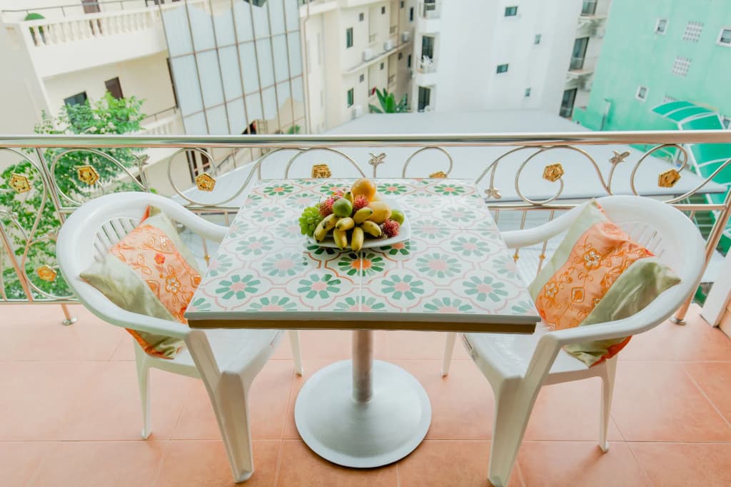 RK Guesthouse - photo 10