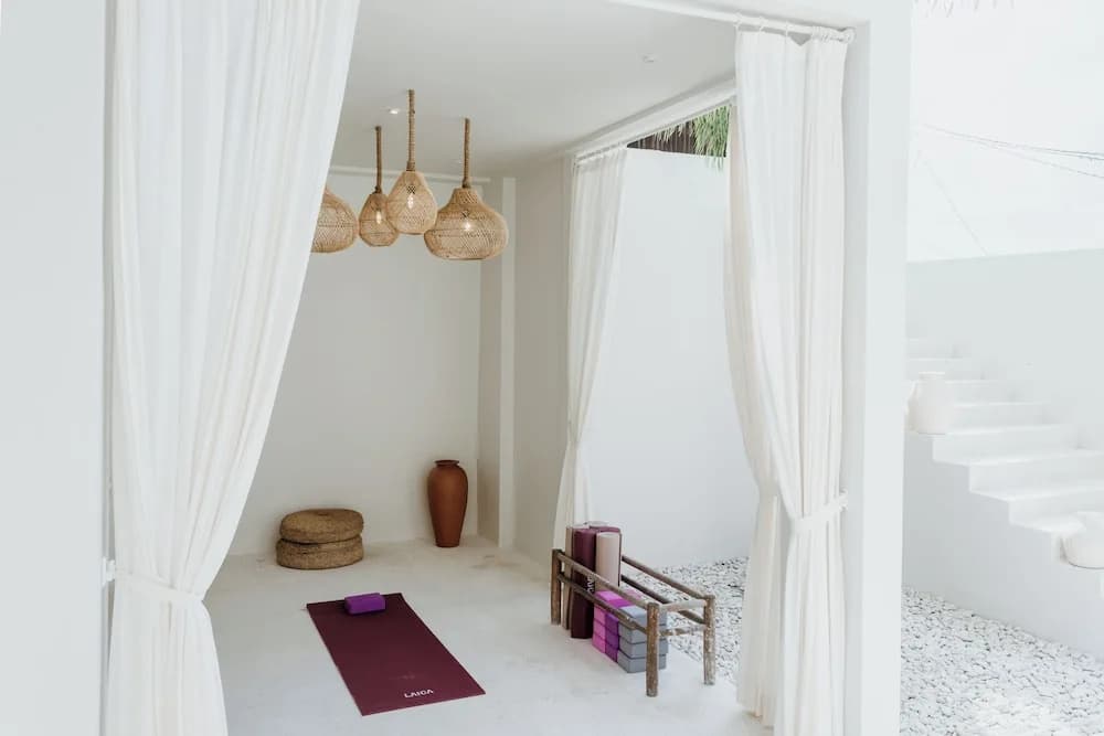 Sel Hut - photo 8
