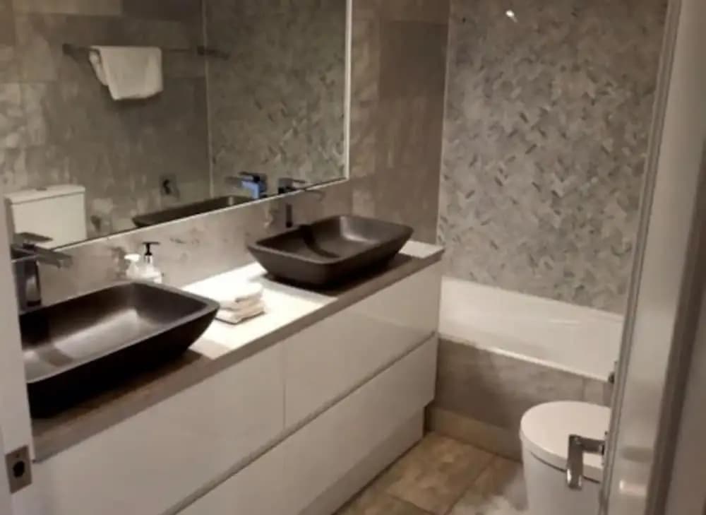 Two bedroom Apartment in  Australia - photo 8