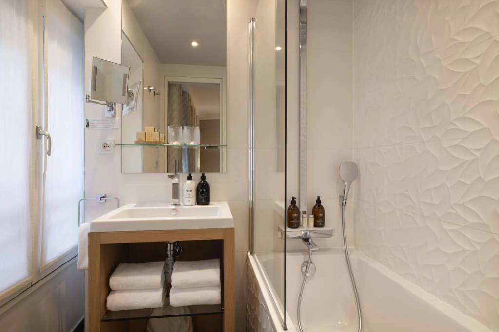 Hotel Chavanel Paris - photo 46