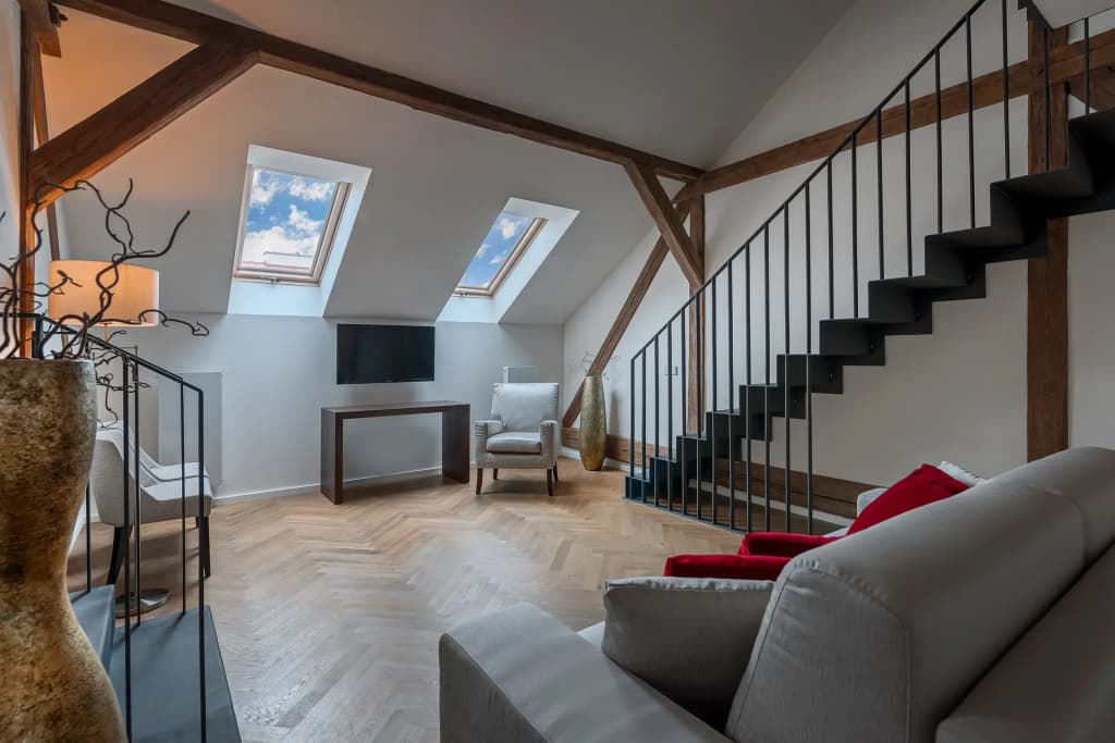 H7 Palace - photo 18