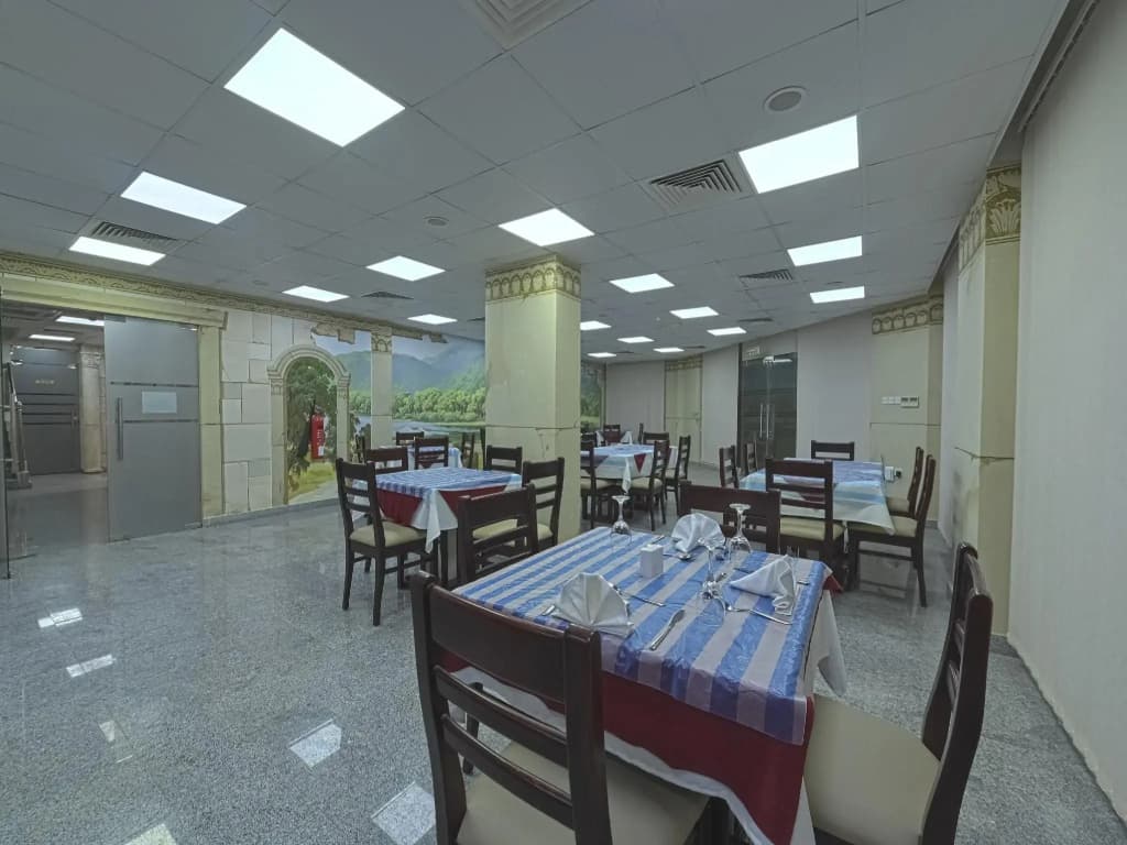 OYO 116 Platinium Hotel Apartments - photo 13